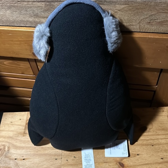 Pottery Barn Muffy The 🐧 Penguin Pillow BNWT - Picture 2 of 4